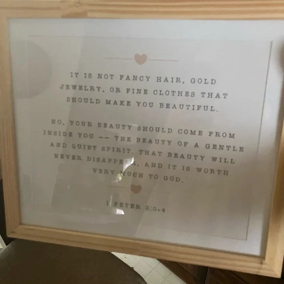 Decor - Picture 1 of 1